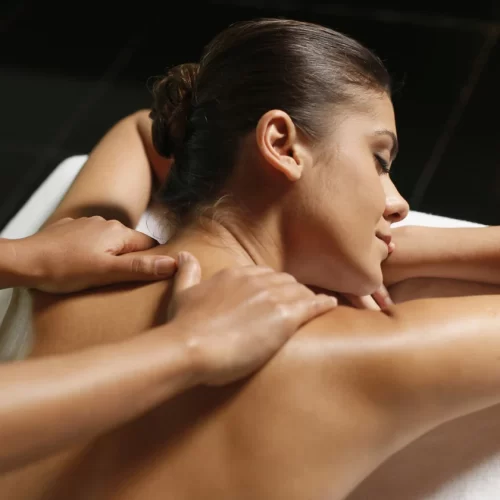 Masaje1_840x Peluquería profesional HR Flamingo Antofagasta